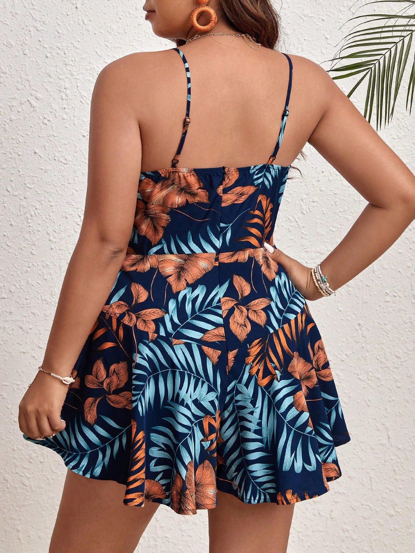 رومبير كامي بطباعة استوائية مقاس كبير