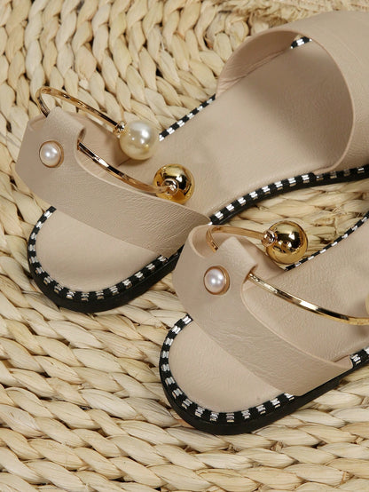 صنادل مسطحة نسائية