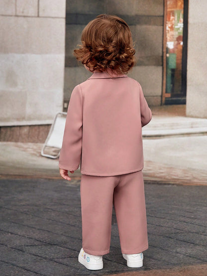 أطقم للأطفال البنات