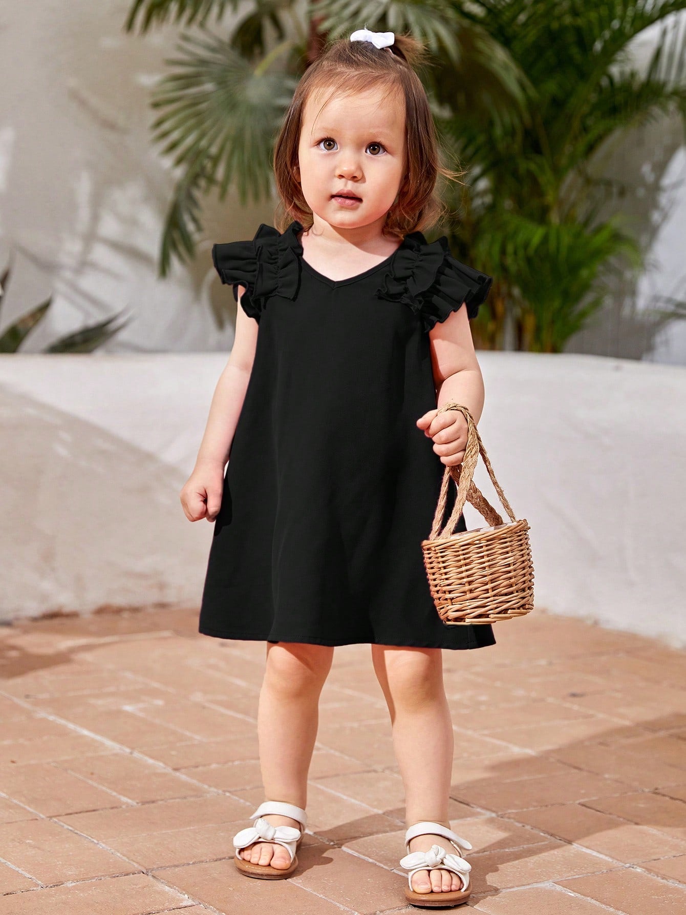 ثوب لطيف بحافة مكشكشة مريح للأطفال الصغيرات مناسب للصيف