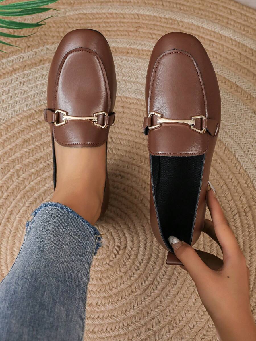 حذاء لوفر مسطح للنساء