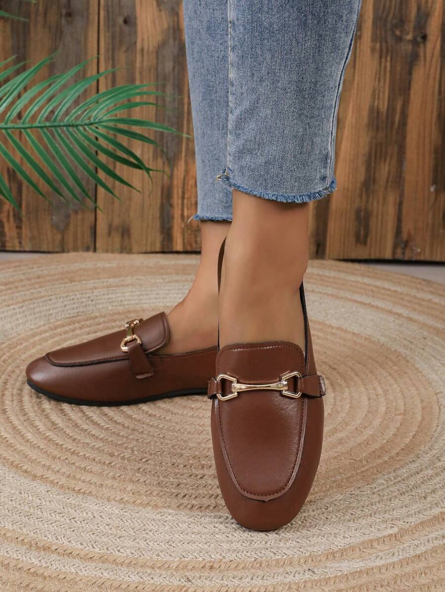 حذاء لوفر مسطح للنساء