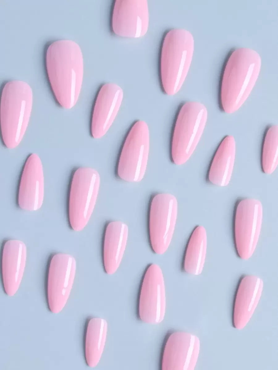 مجموعة أظافر اصطناعية