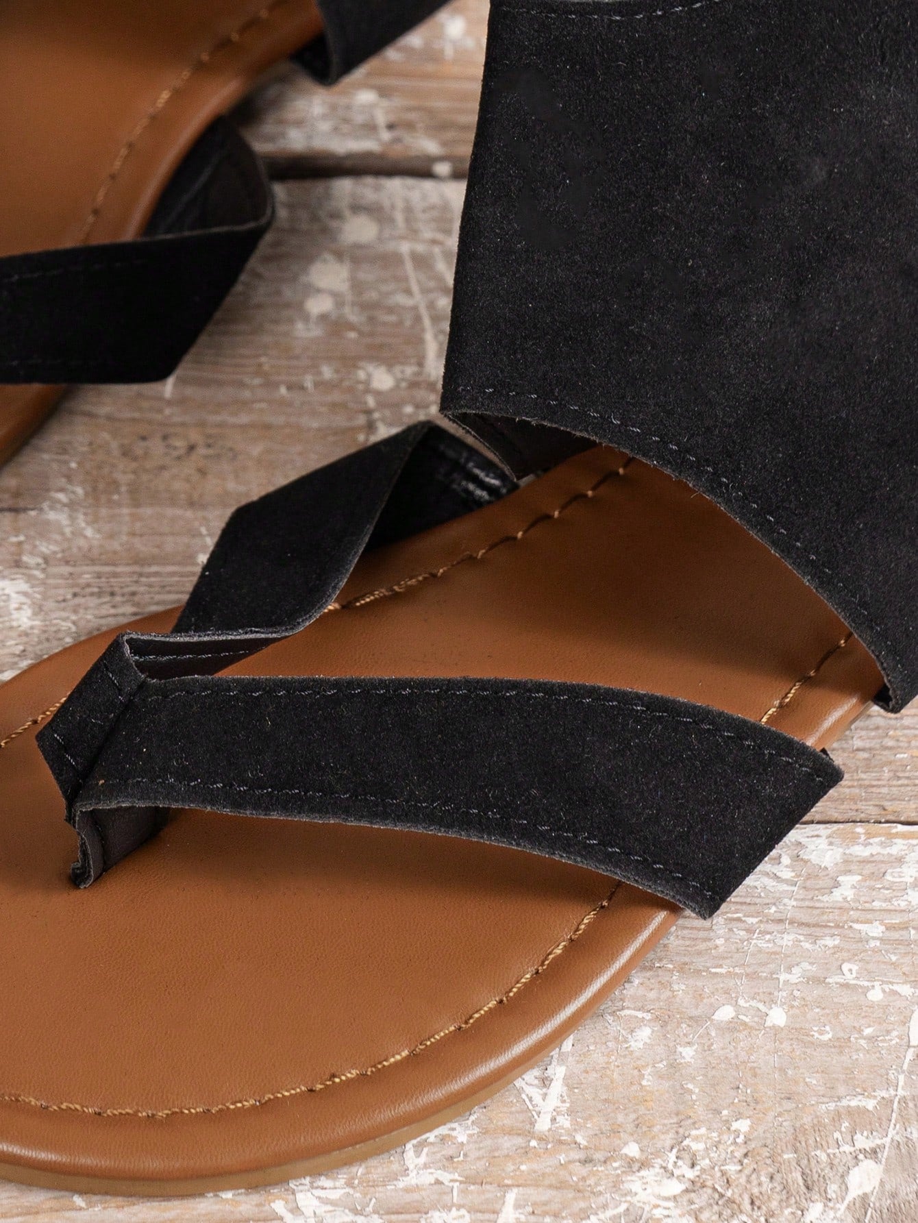 صنادل 2023 الصيف برشام كاجوال مسطح خارجي للنساء