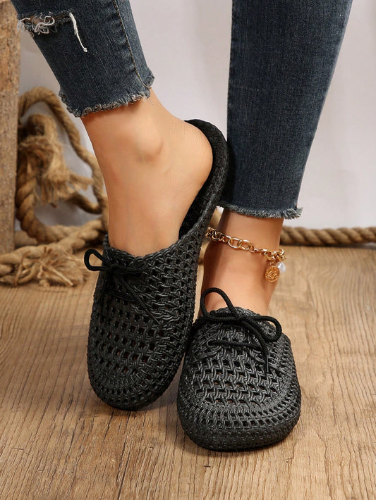 شبشب نسائي بلاستيكي جديد عصري ومريح ، صندل صيفي عادي خفيف الوزن مريح مميز بتهوية جيدة