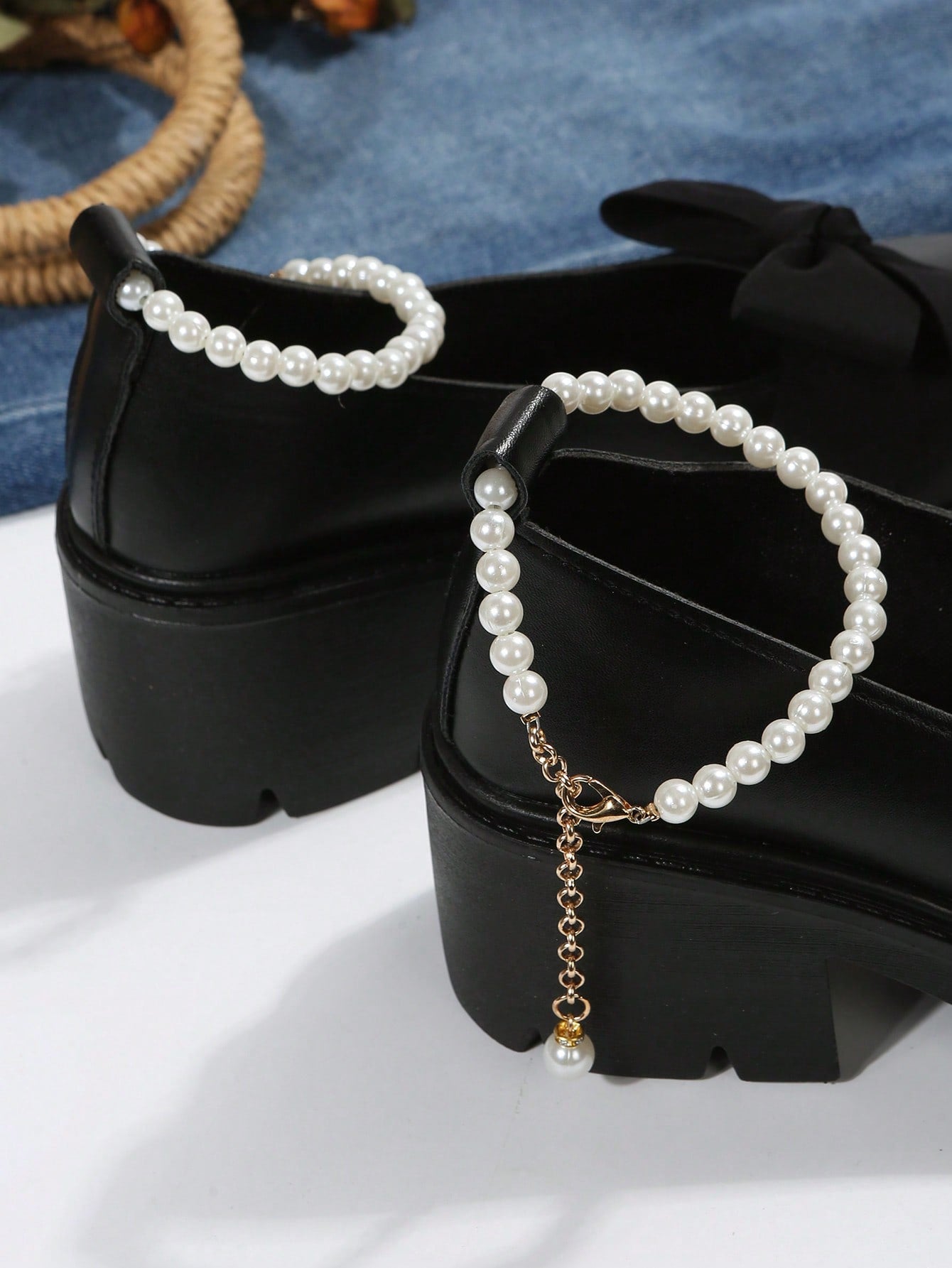 كلية أحذية ماري جين الى ديكور عقدة الفراشة ولؤلؤ صناعي منصة اسفين حذاء