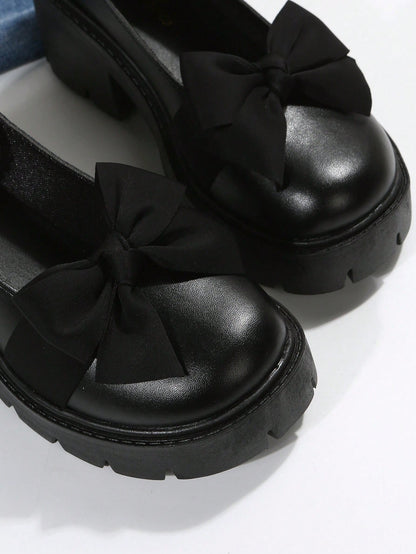 كلية أحذية ماري جين الى ديكور عقدة الفراشة ولؤلؤ صناعي منصة اسفين حذاء