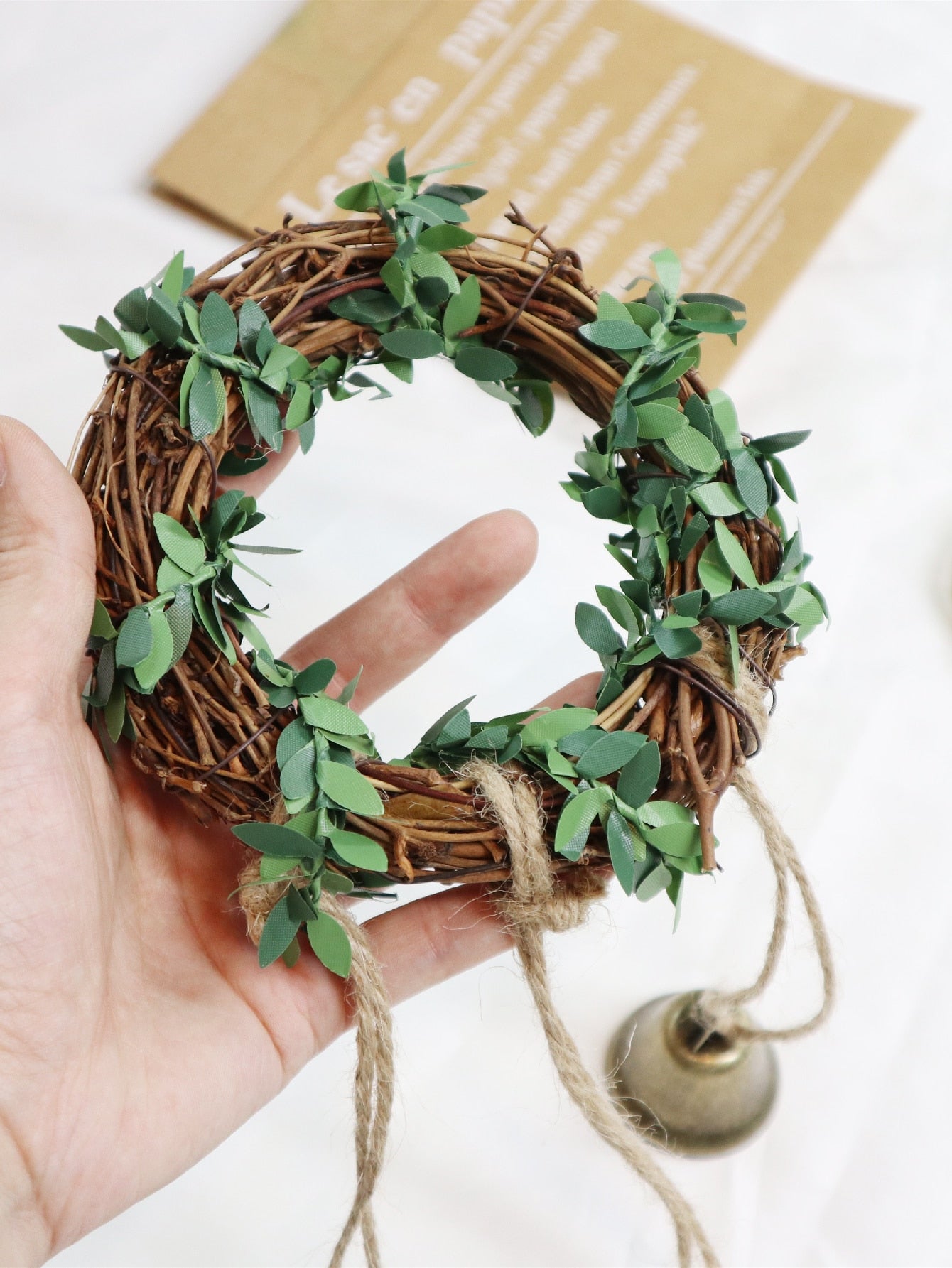 زينة زخرفية معلقة