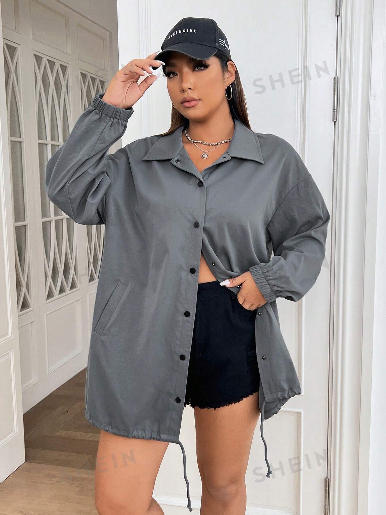 جاكيت منخفض الاكتاف حافة رباط مقاس كبير