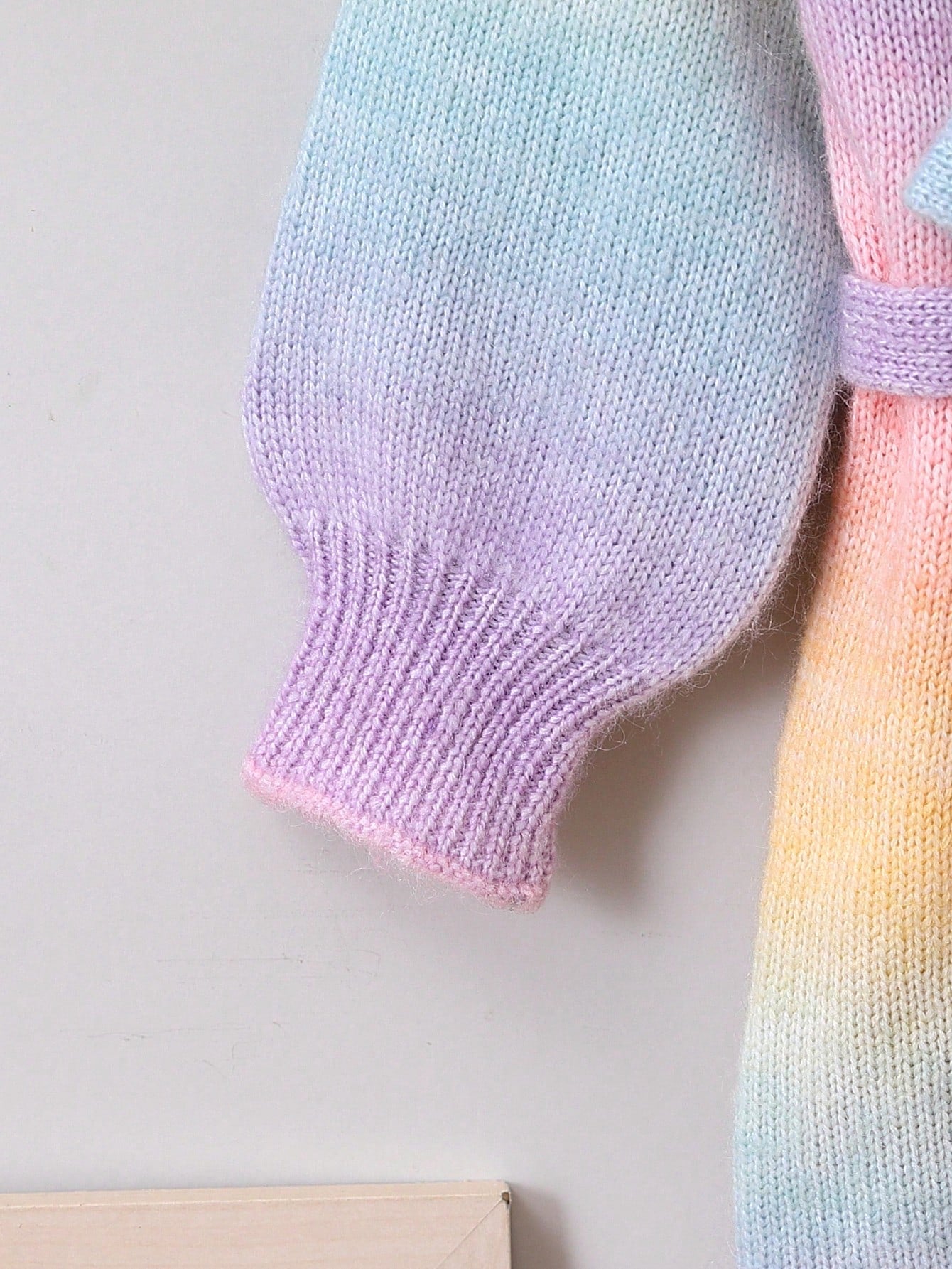 فستان صوفي ألوان متدرجة اكمام أسقف بنت طفل