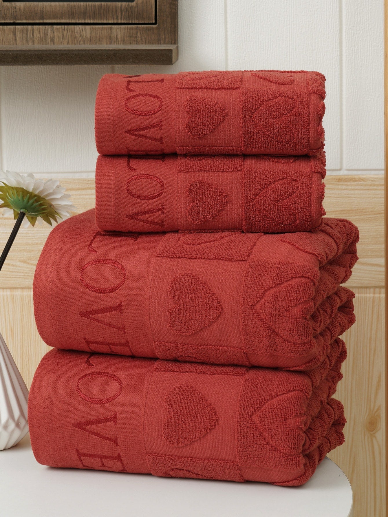 منشفة قطن مائة بالمائة بطباعة نمط قلب جاكار قطعة واحدة