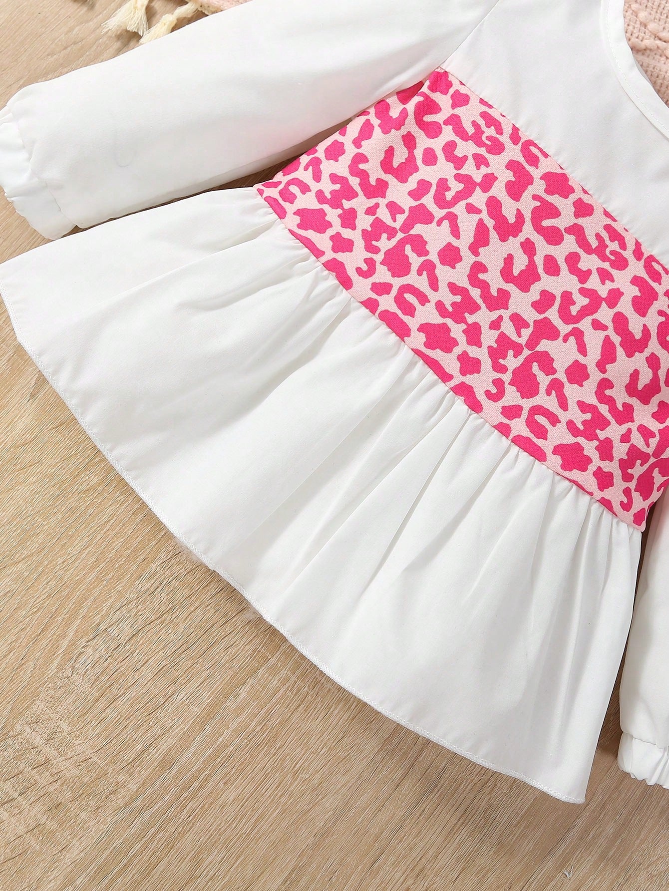 للبنات الاطفال طباعة الفهد لباس علوي مطوي الثنايا & بنطلون بساق واسع