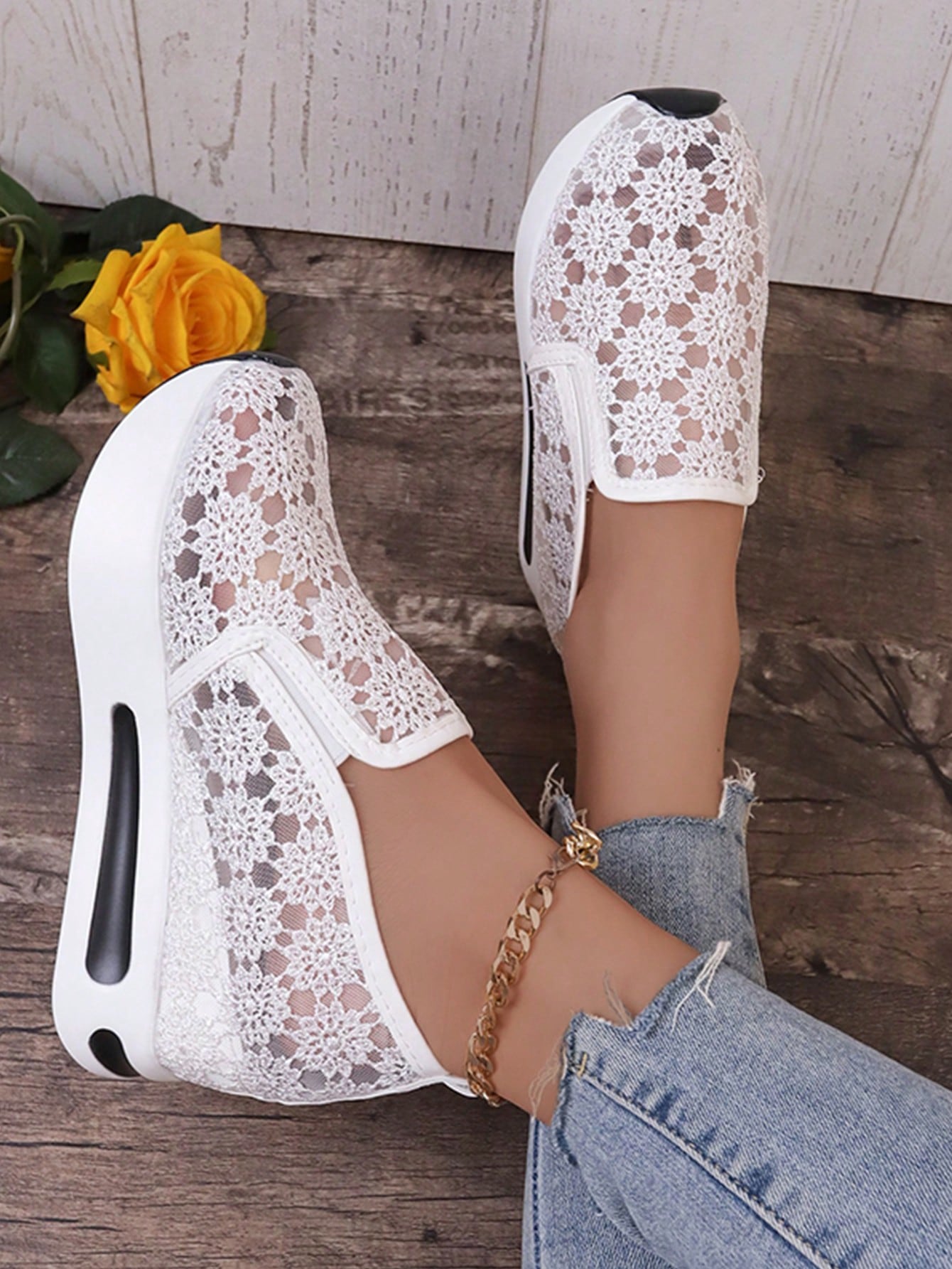 حذاء رياضي للنساء نمط زهري كعب منحدر كعب منصة الى الأنشطة في الهواء الطلق