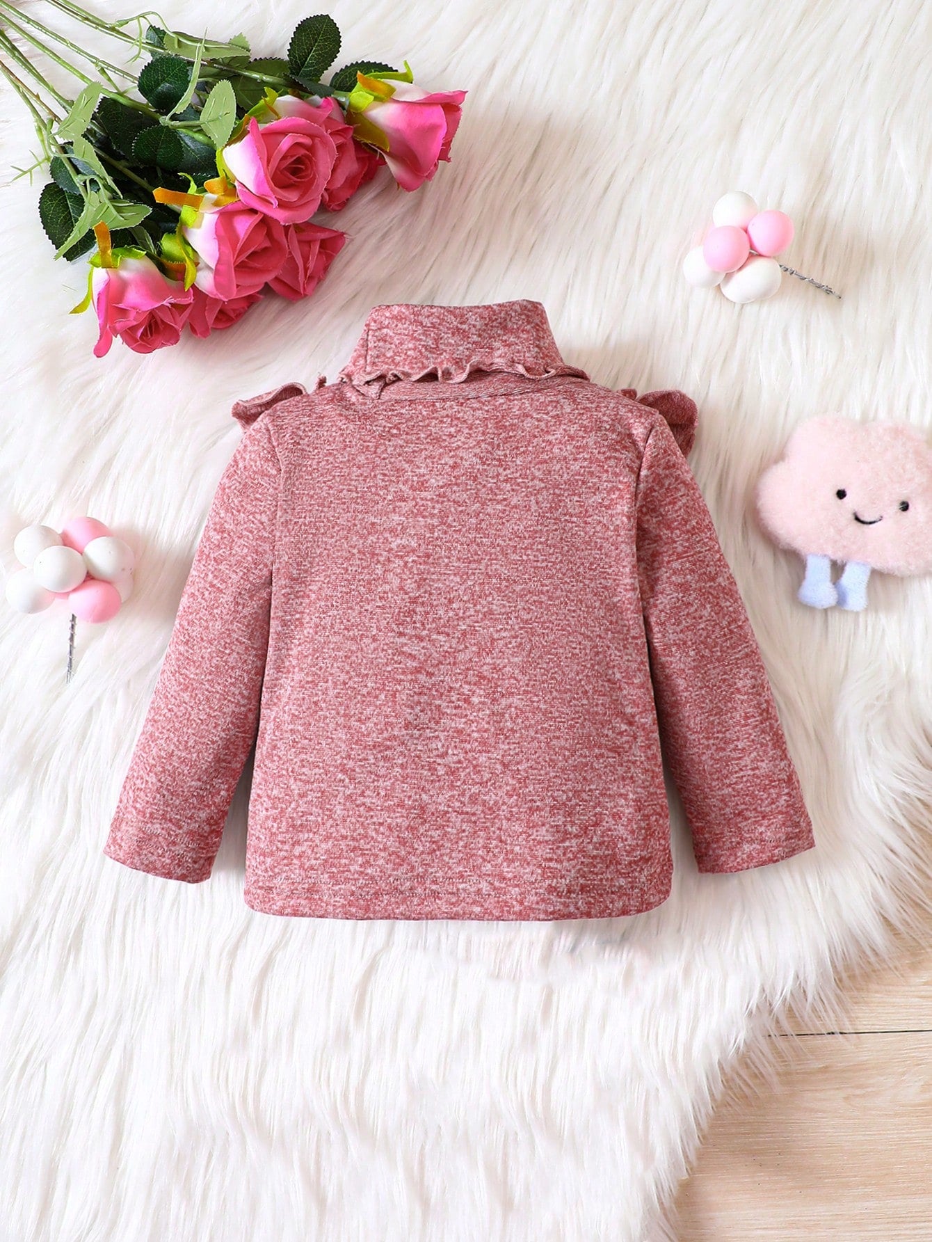 تي شيرت مقلم بكشكش عنق عالي عقدة الفراشة أمامية