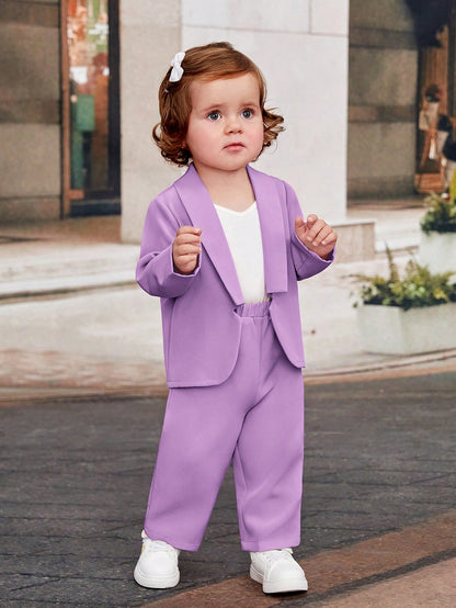 أطقم للأطفال البنات