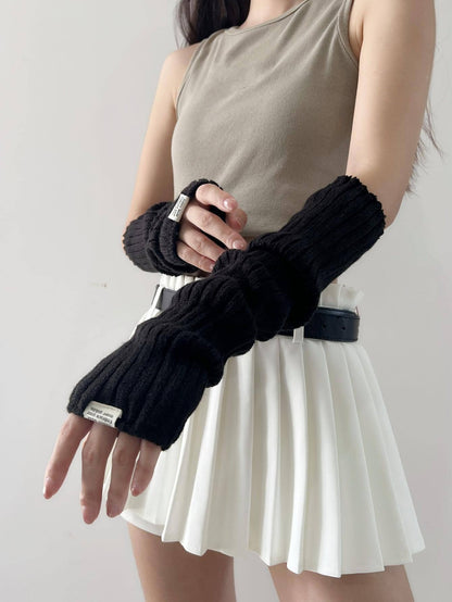 قفازات من الصوف طباعة شعار عصري بدون أصابع للنساء ، كم ذراع دافئ للوقاية من أشعة الشمس