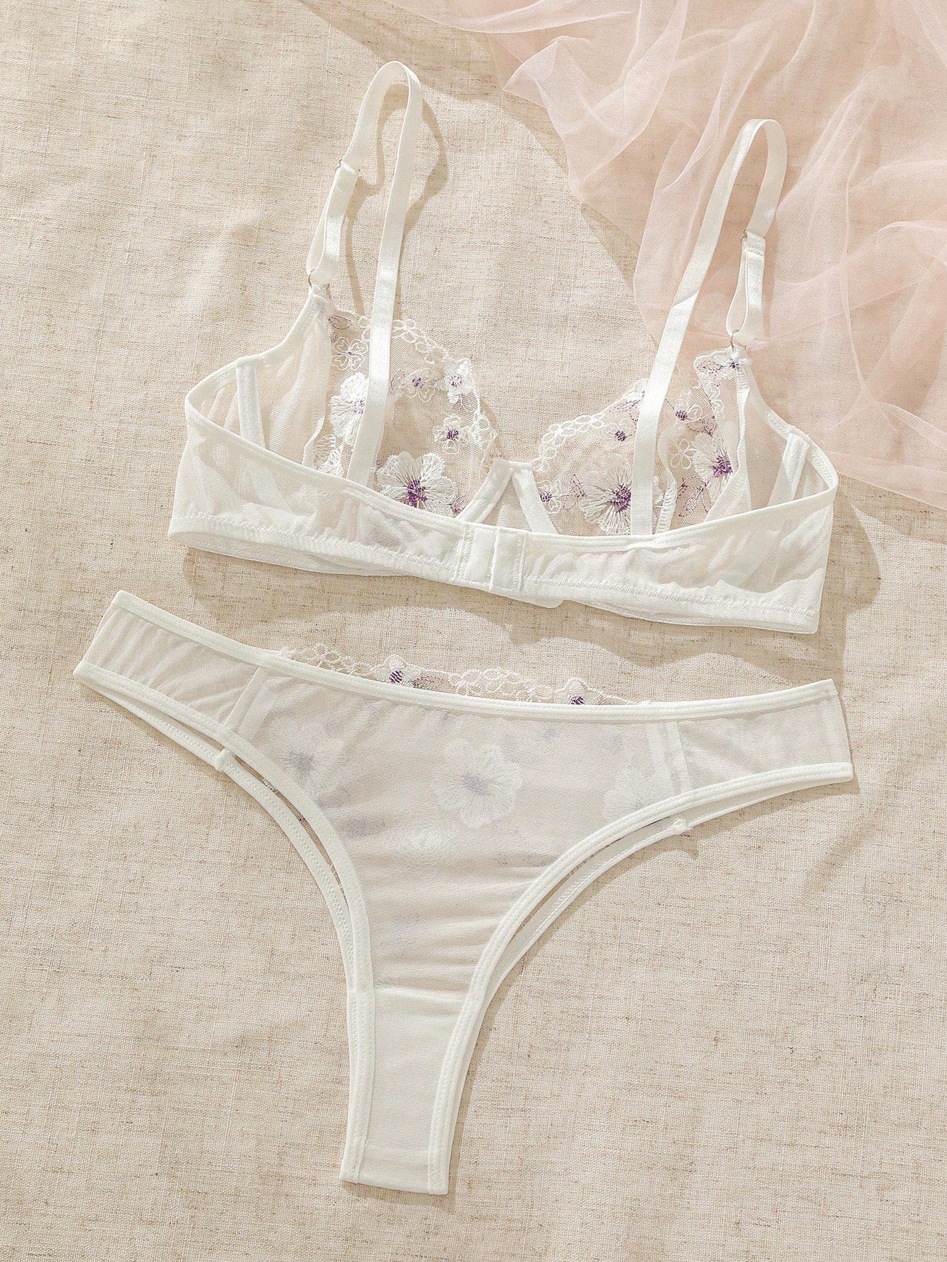 طقم ملابس داخلية مطرز بأزهار شبكة حلقة معدني