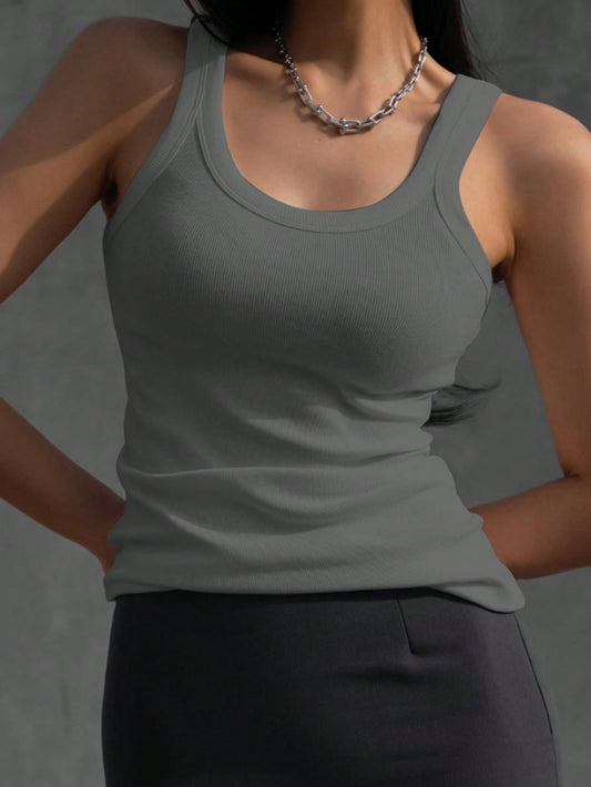 لباس علوي تانك موحدة اللون محبوك مضلع