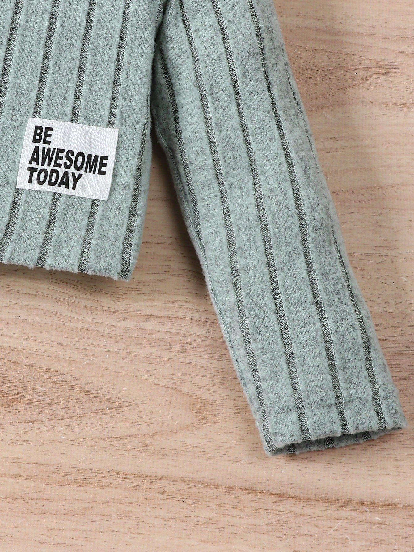 بنت طفل تفاصيل مرقع بعبارة وقوف الياقة تي شيرت & بنطلون بساق واسع