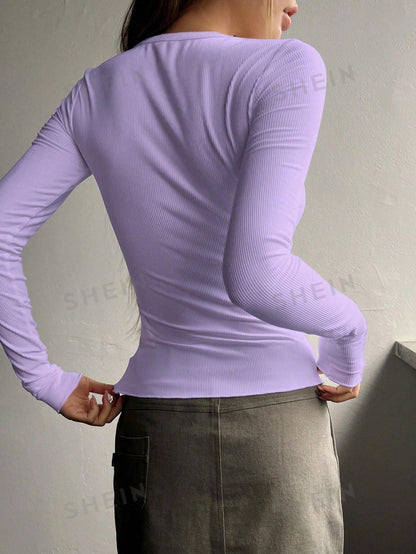 تي شيرت نسائية