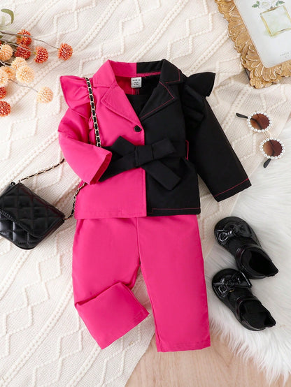 سترة بحزام ومزخرفة بكشكشة للفتيات الصغيرات وبلوزة وسروال كامي