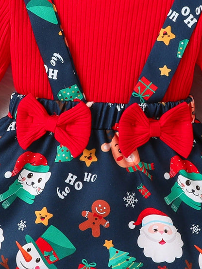 بدلة قطعة واحدة للفتيات الصغيرات ذات حواف مكشكشة وتنورة بحمالات أمامية بفيونكة مطبوعة لعيد الميلاد وعصابة رأس