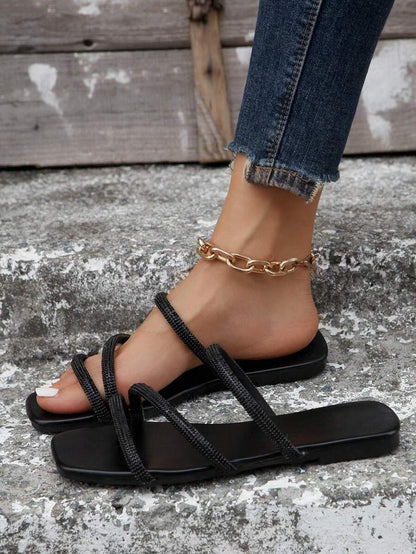 صنادل نسائية