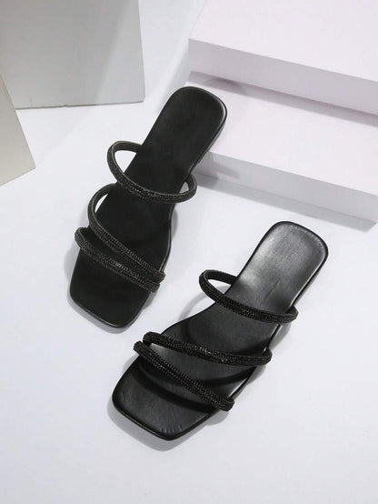 صنادل نسائية