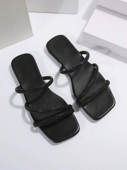 صنادل نسائية