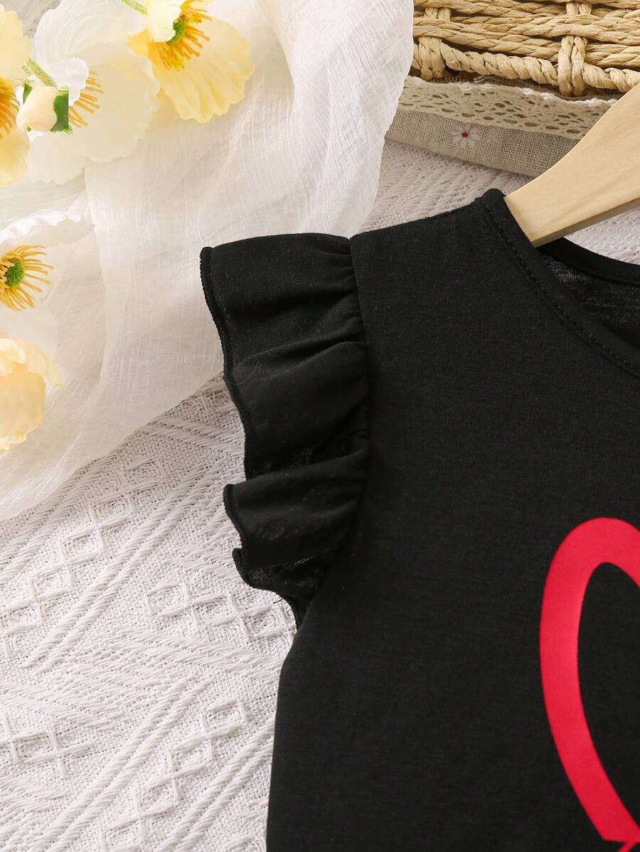 مجموعة تي شيرت بأكمام ريش بطبعة قلب