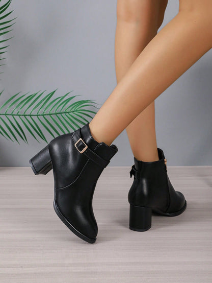 وصول المخزون الجديد أسود خفيف الوزن كعب عالي جزمة برقبة طويلة للنساء