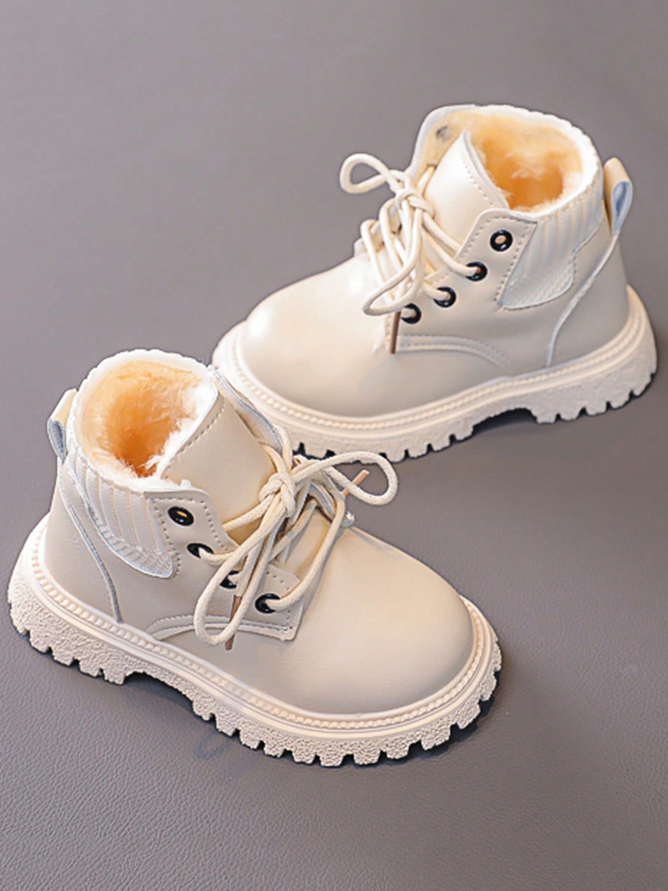 جزمة أطفال دراجة نارية عالية مدورة الأصبع, خريف وشتاء, لون صلب, مبطنة بالفرو السميكة للأولاد والبنات, جزمة قصيرة مسطحة وعصرية مصنوعة من الجلد الصناعي المريح والمتعدد الاستخدامات