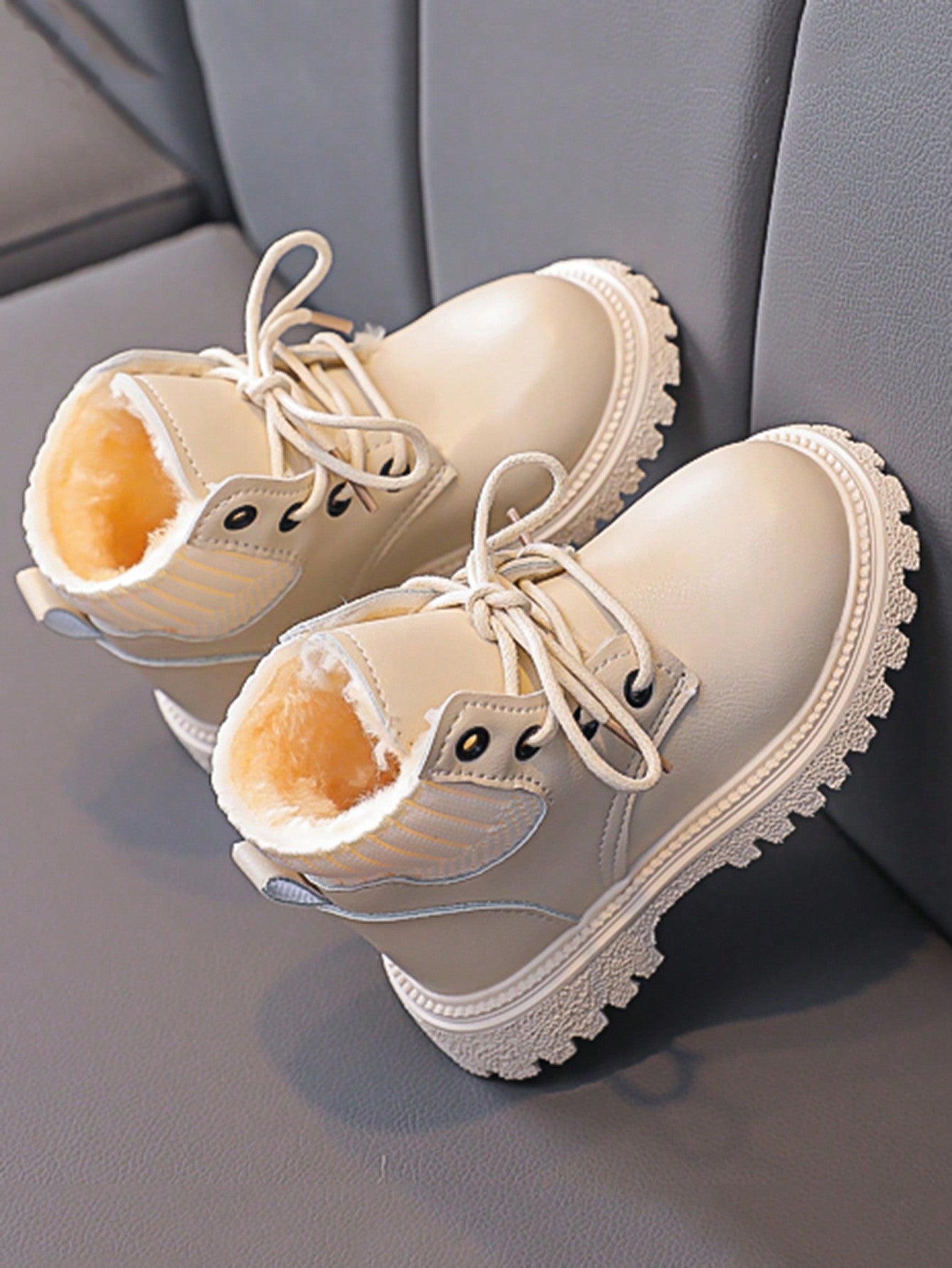 جزمة أطفال دراجة نارية عالية مدورة الأصبع, خريف وشتاء, لون صلب, مبطنة بالفرو السميكة للأولاد والبنات, جزمة قصيرة مسطحة وعصرية مصنوعة من الجلد الصناعي المريح والمتعدد الاستخدامات