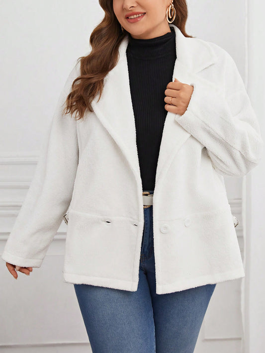 معطف تيدي بياقة مطوي مسنن منخفض الاكتاف مقاس كبير