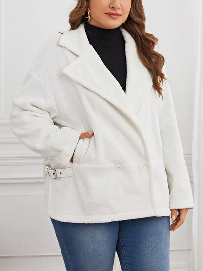 معطف تيدي بياقة مطوي مسنن منخفض الاكتاف مقاس كبير