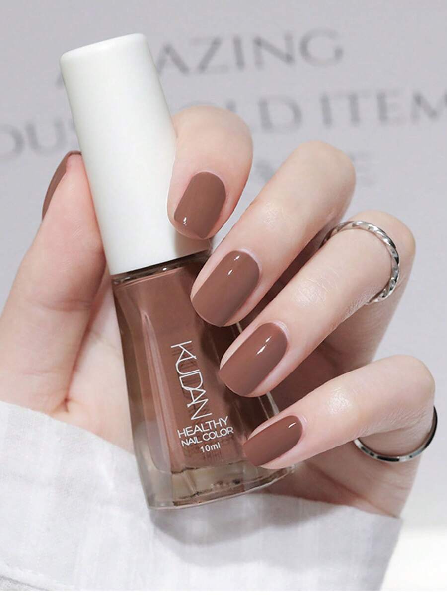 طلاء أظافر شفاف