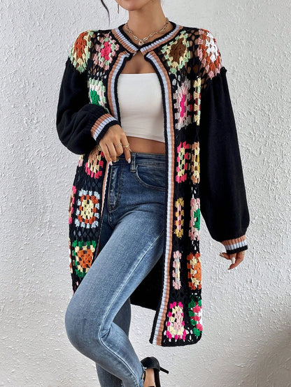 كارديجان بكتف سقاط, بأشرطة مخططة بنمط هندسي