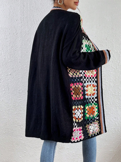 كارديجان بكتف سقاط, بأشرطة مخططة بنمط هندسي