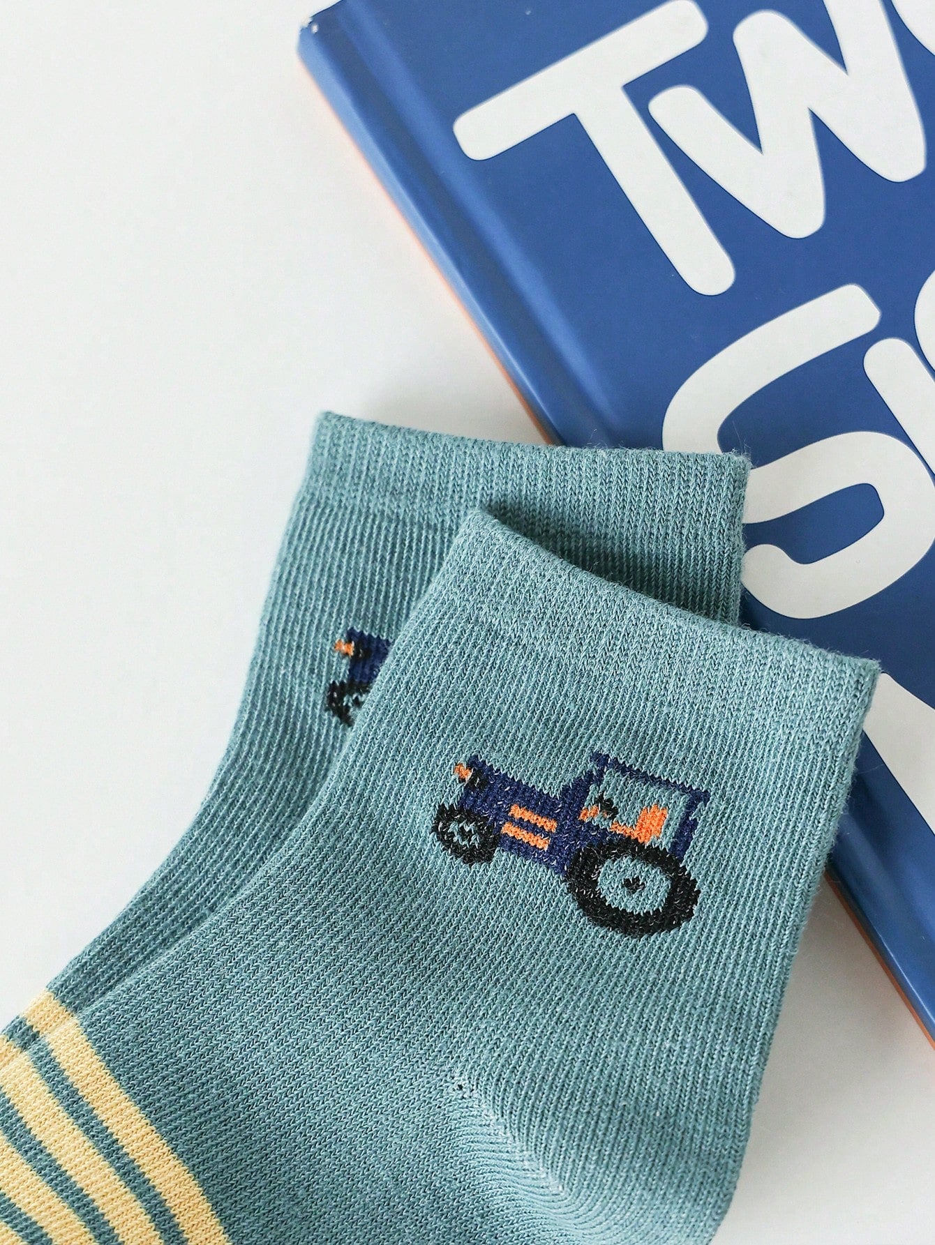 جوارب اطفال