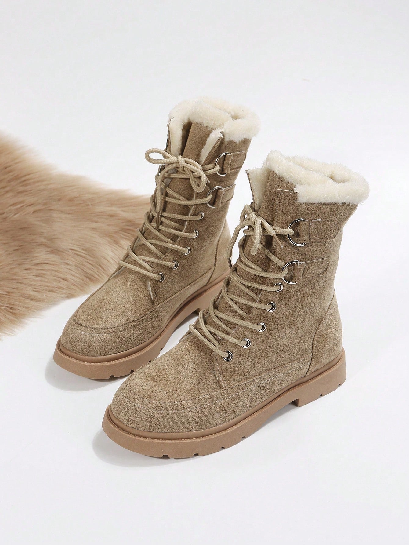 جزمة برقبة طويلة وصول المخزون الجديد الشتاء الموضة مريح و دافئ زغبي مبطن موتو للنساء