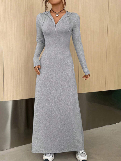 ثوب قطعة واحدة مزود بسحاب أمامي وقبعة