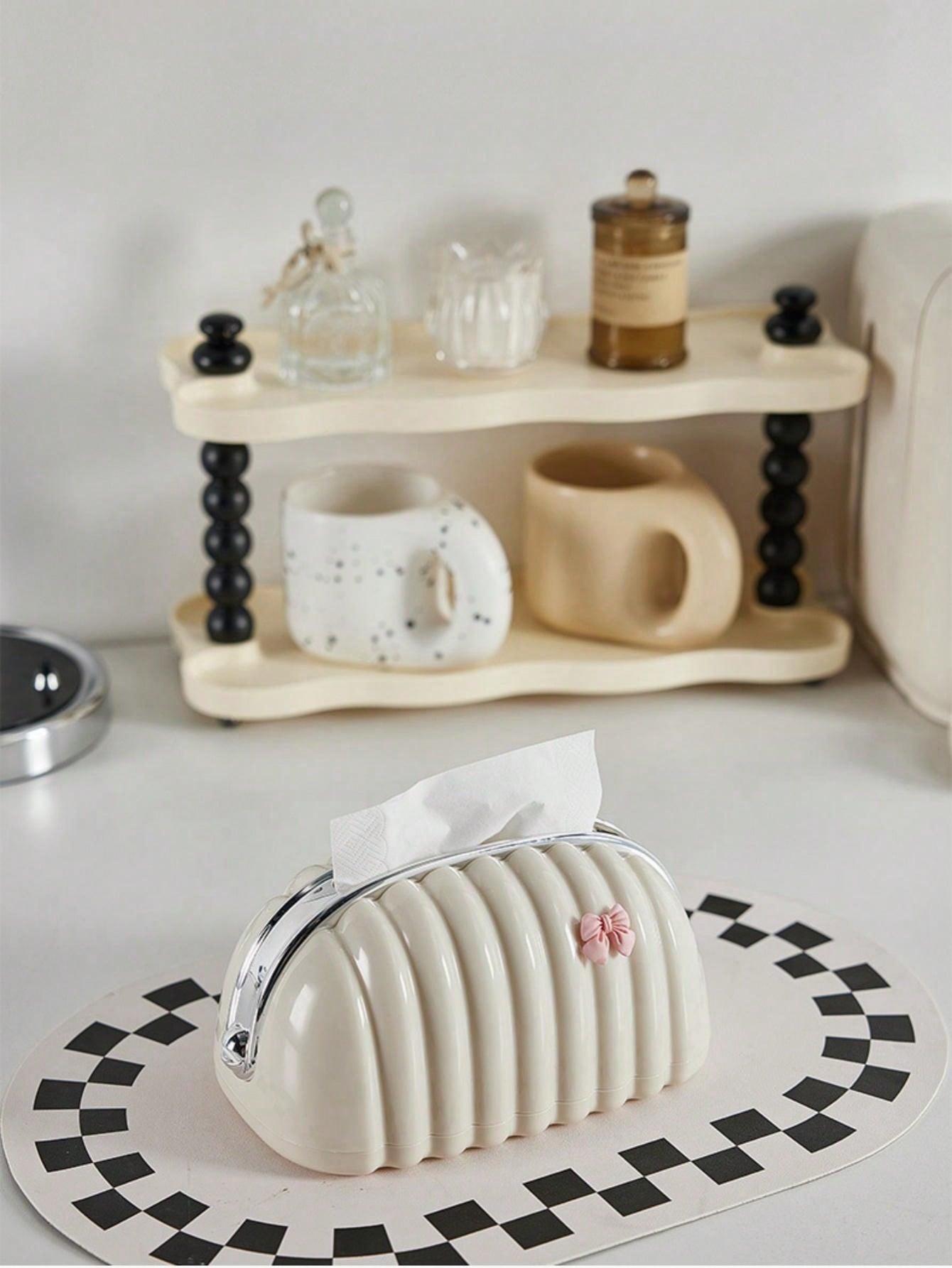 صندوق مناديل على شكل خبز بتصميم مبتكر ودافئ مع تصميم صدفة، تزينها زهرة الفراشة والربطة، مناسبة للاستخدام في الحمام وغرفة المعيشة وعلى المكتب.