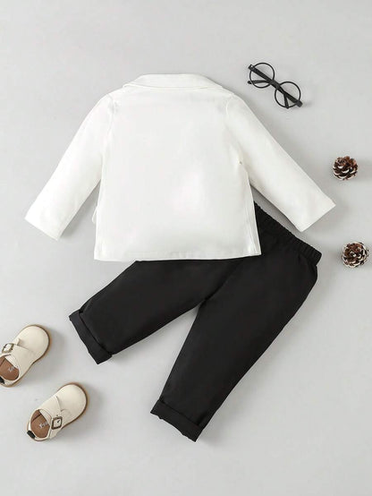 للاولاد الاطفال ياقة متباينة عقدة الفراشة أمامية بليزر وبنطلون & قميص