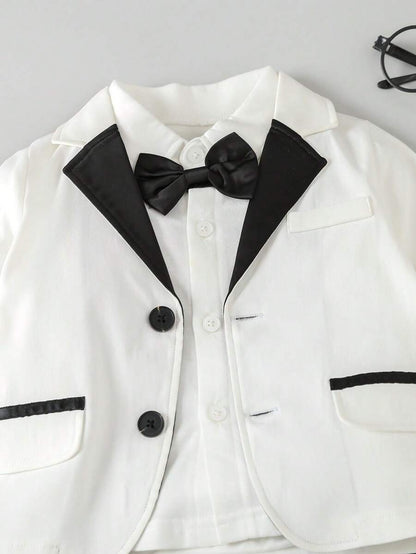 للاولاد الاطفال ياقة متباينة عقدة الفراشة أمامية بليزر وبنطلون & قميص