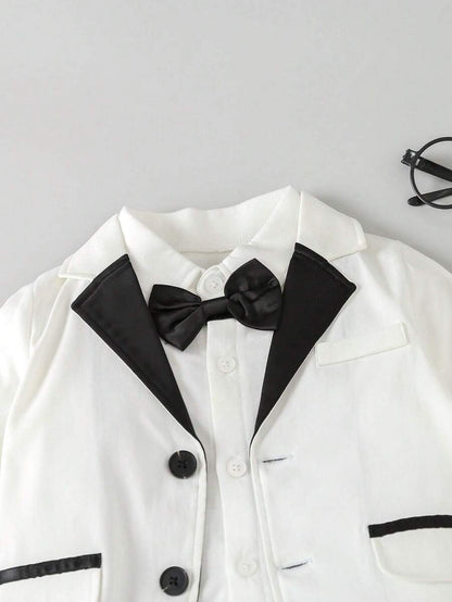 للاولاد الاطفال ياقة متباينة عقدة الفراشة أمامية بليزر وبنطلون & قميص