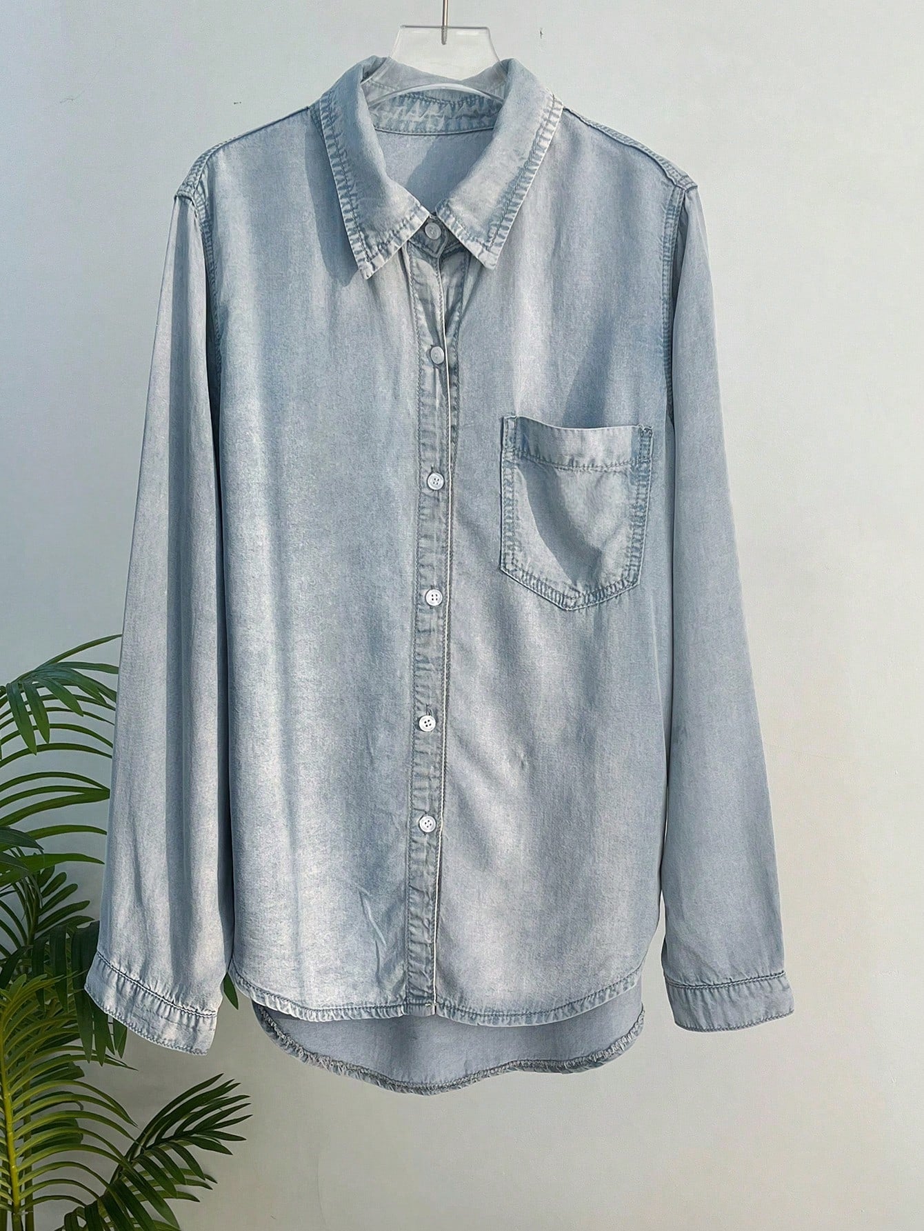 لباس علوي دنيم مرقع جيب أزرار أمامية