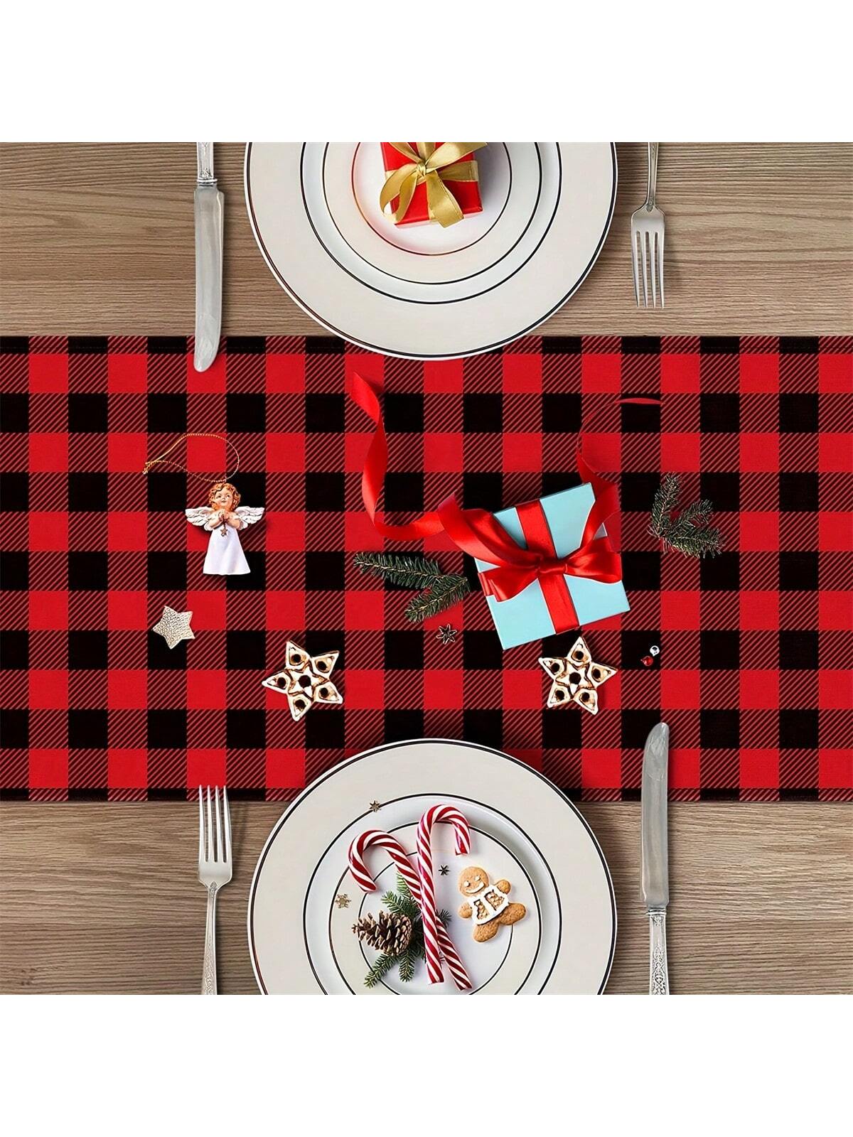 قطعة واحدة من مفرش طاولة عيد الميلاد المجيد - مربعات الجاموس الأحمر والأسود منقوشة،