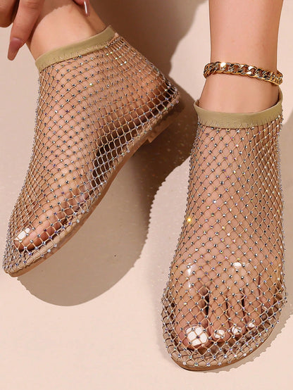 صنادل مسطحة نسائية