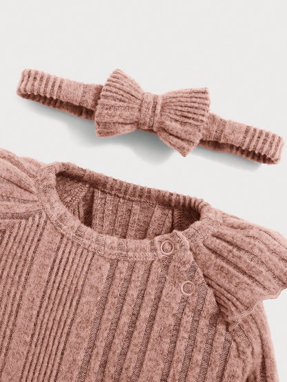 تي شيرت وبنطلون مقلم بكشكش مع عقال الرأس للبنات الاطفال