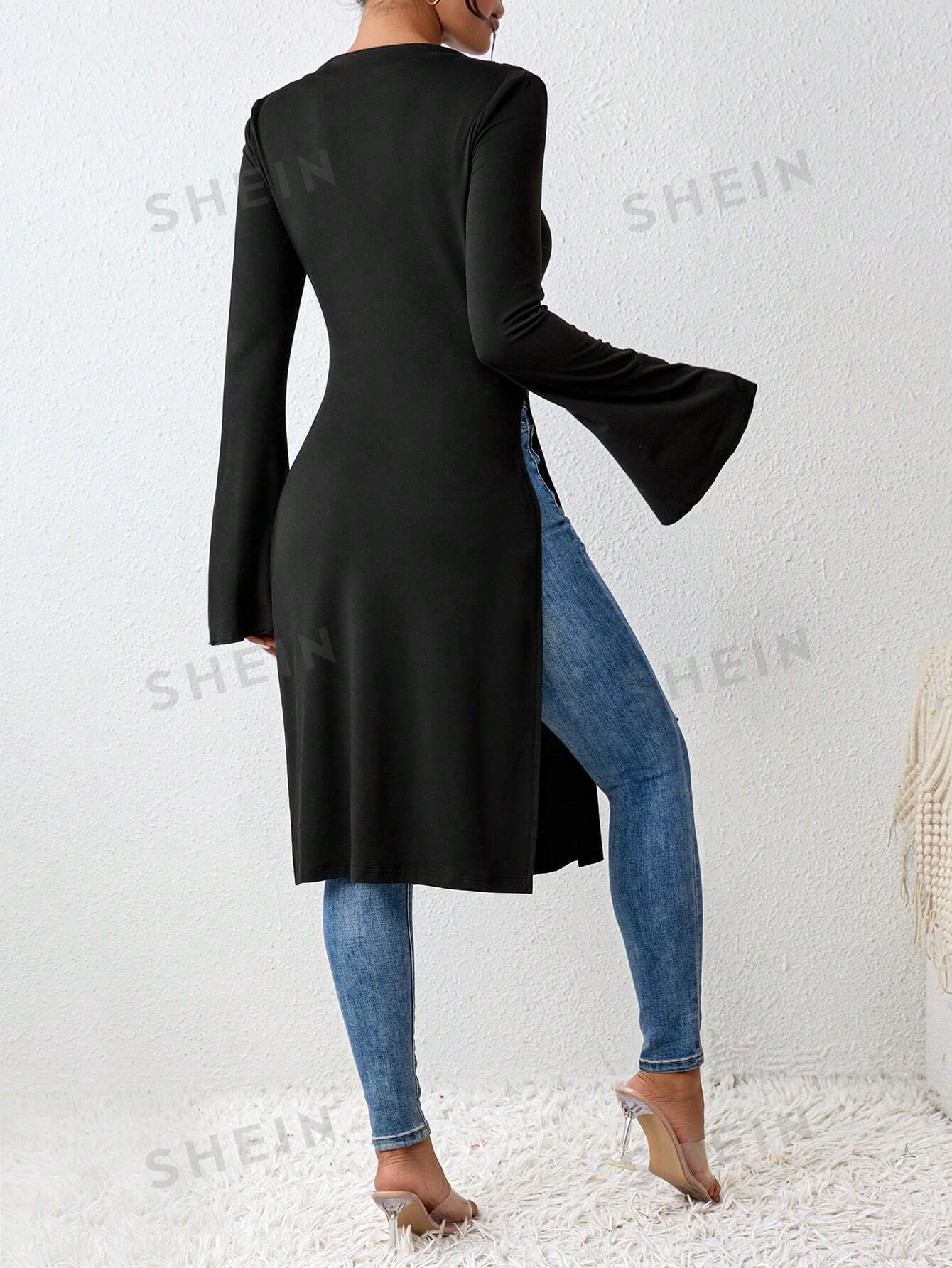 تي شيرت رباط جانبي اكمام منتفضة فتحة للفخذ